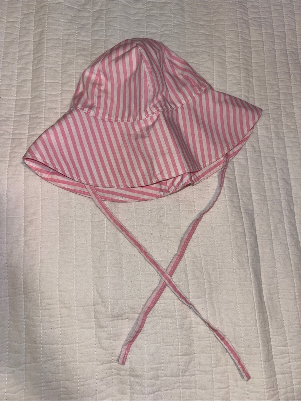 EUC TBBC Girls Pink Stripe Wide Rim Summer Beach Hat Size Large